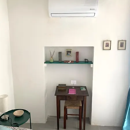 Ciromenotti62 Apartment
